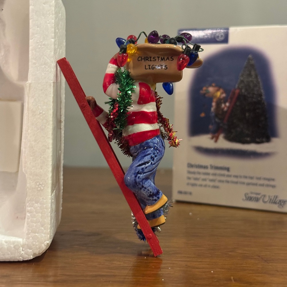 Department 56 Christmas Trimming Snow Village Accessory Dept 56 in Box 55110